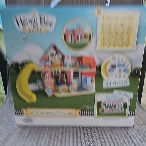 Honey Bee Acres Sunshine Meadows School Playset - Picture 3 of 4